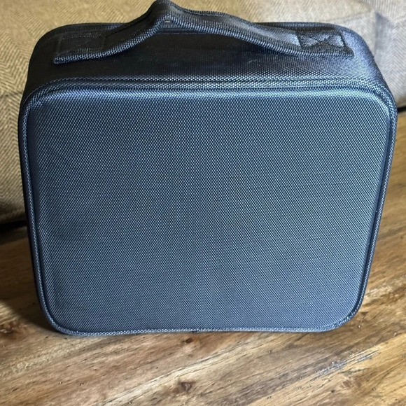 NWOT Relavel BLK Zip Around Professional Cosmetic Makeup Skincare Med Train Case - Picture 9 of 11